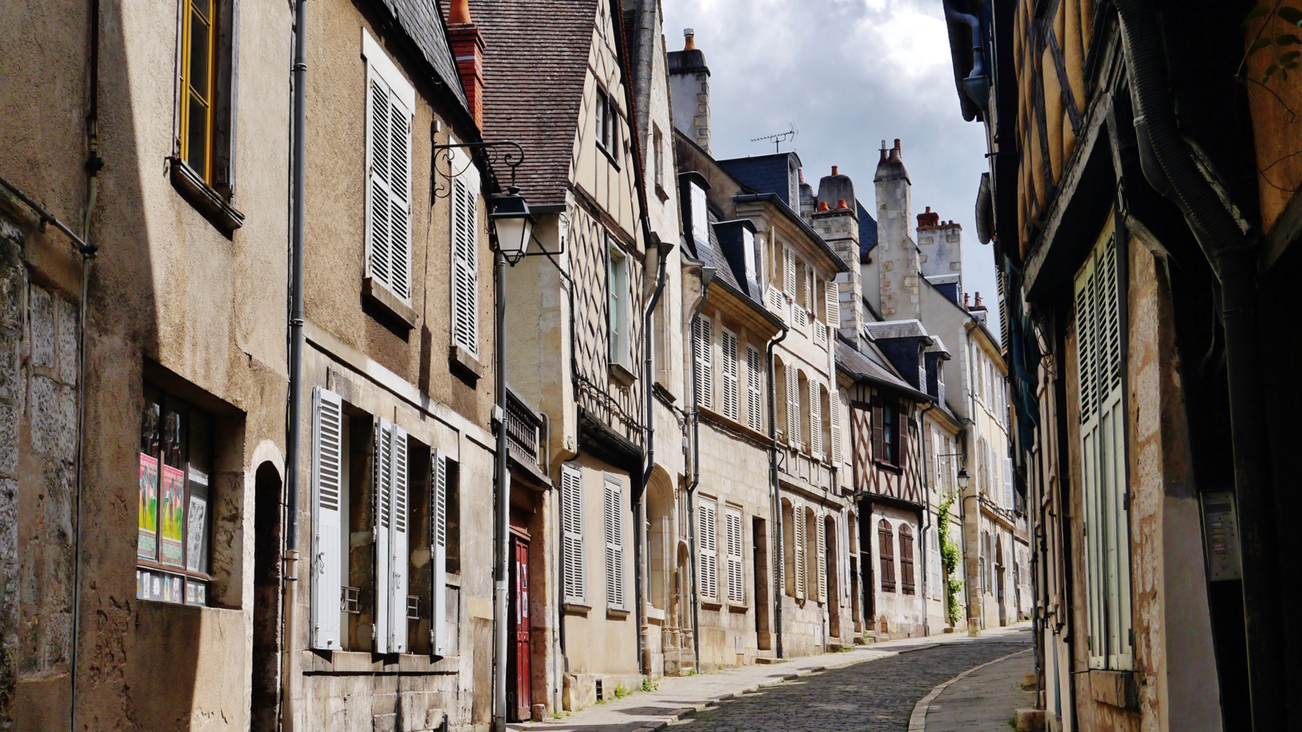 Bourbonnoux Street - Bourges