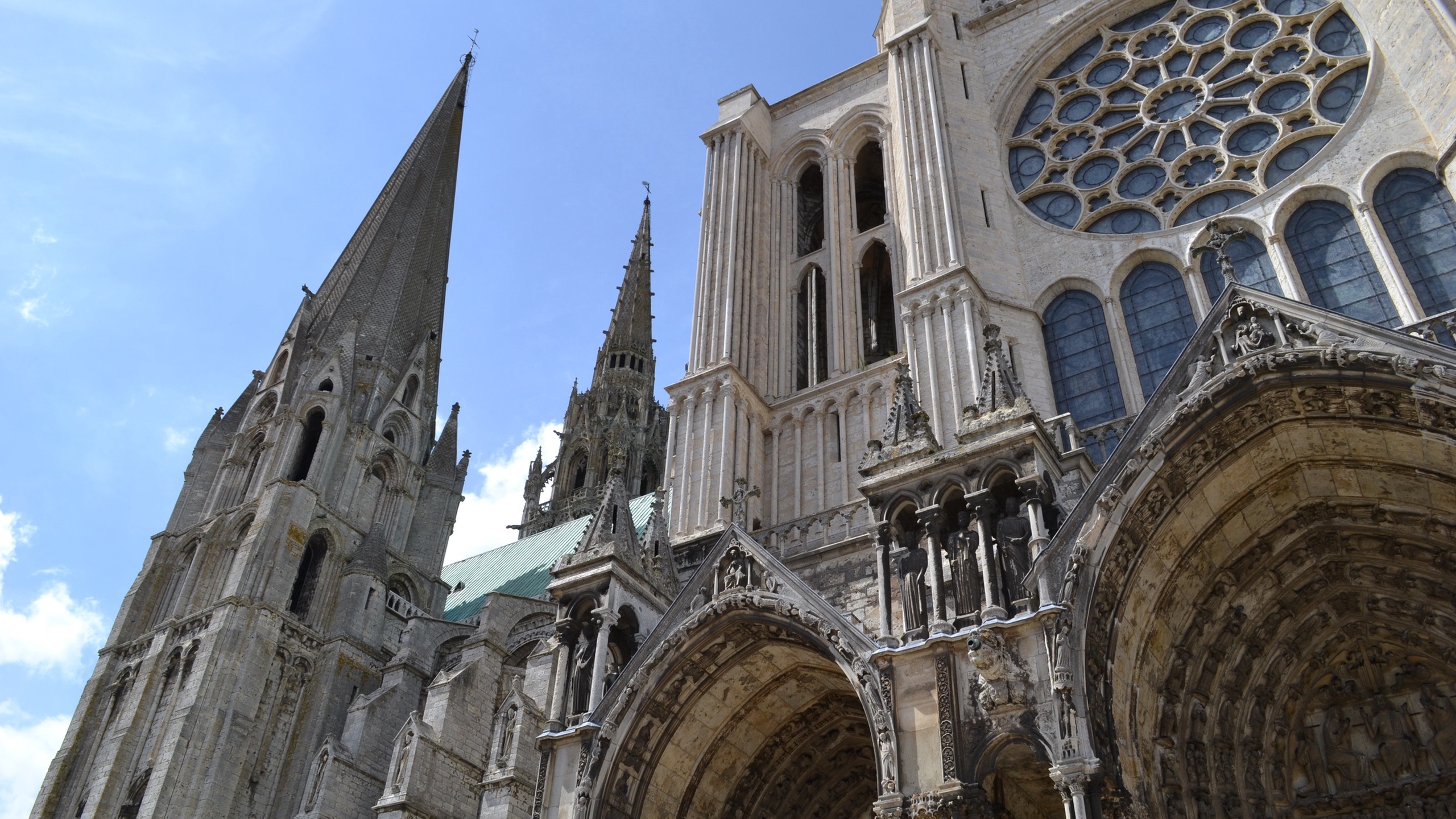 Discover Chartres
