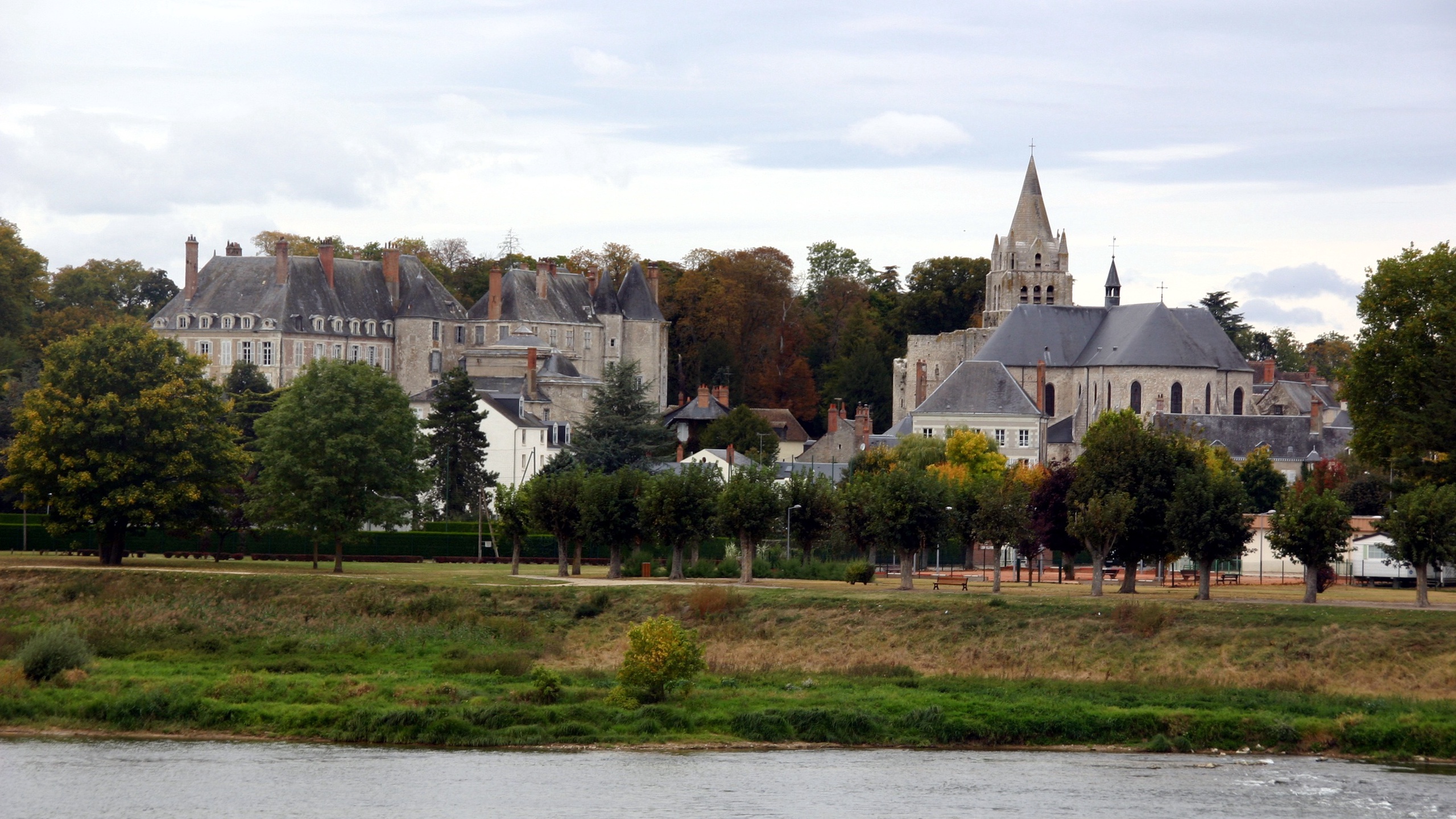 Discover Meung-sur-Loire