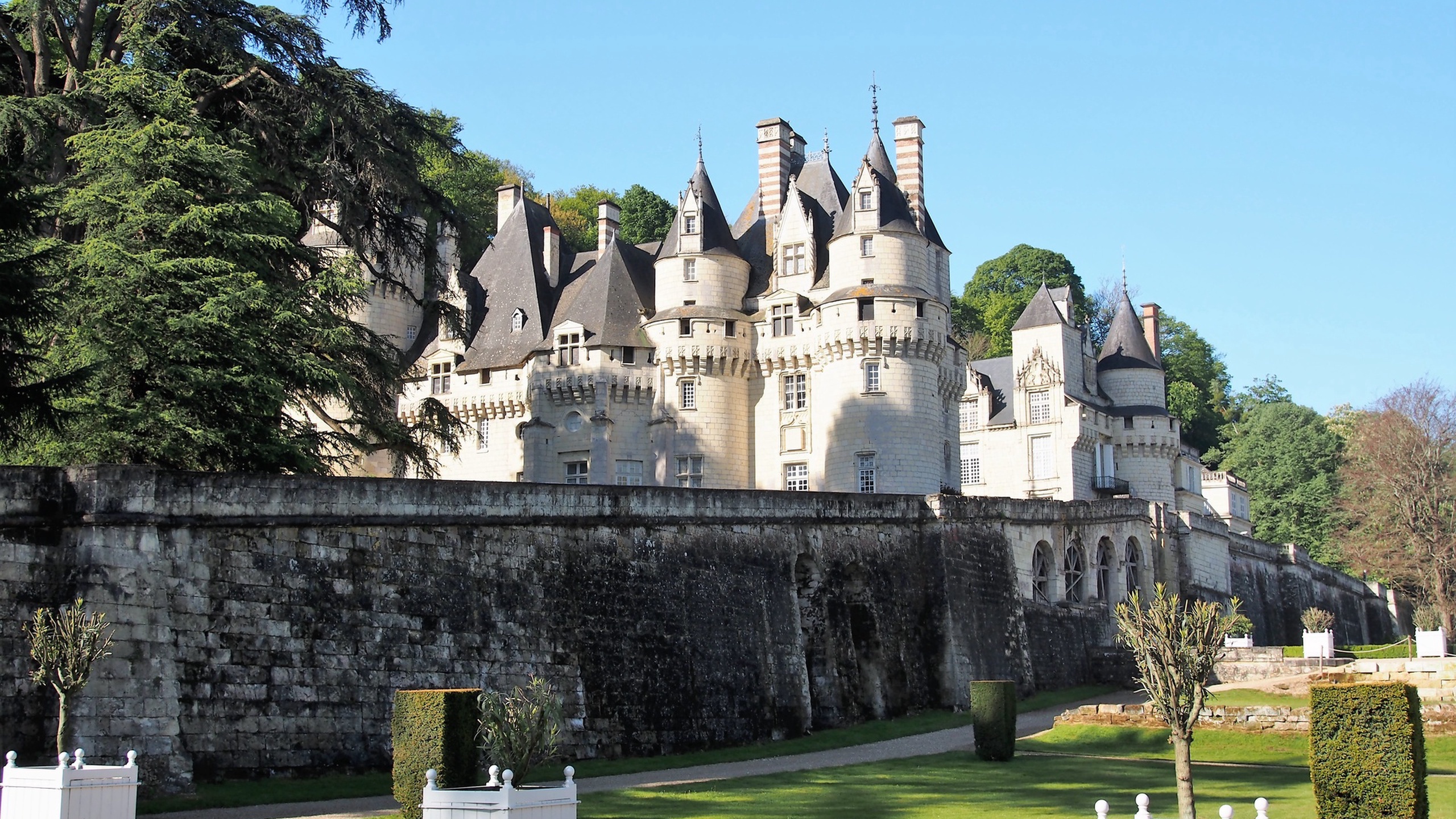 Discover Centre-Val de Loire — The Royal Heart of France