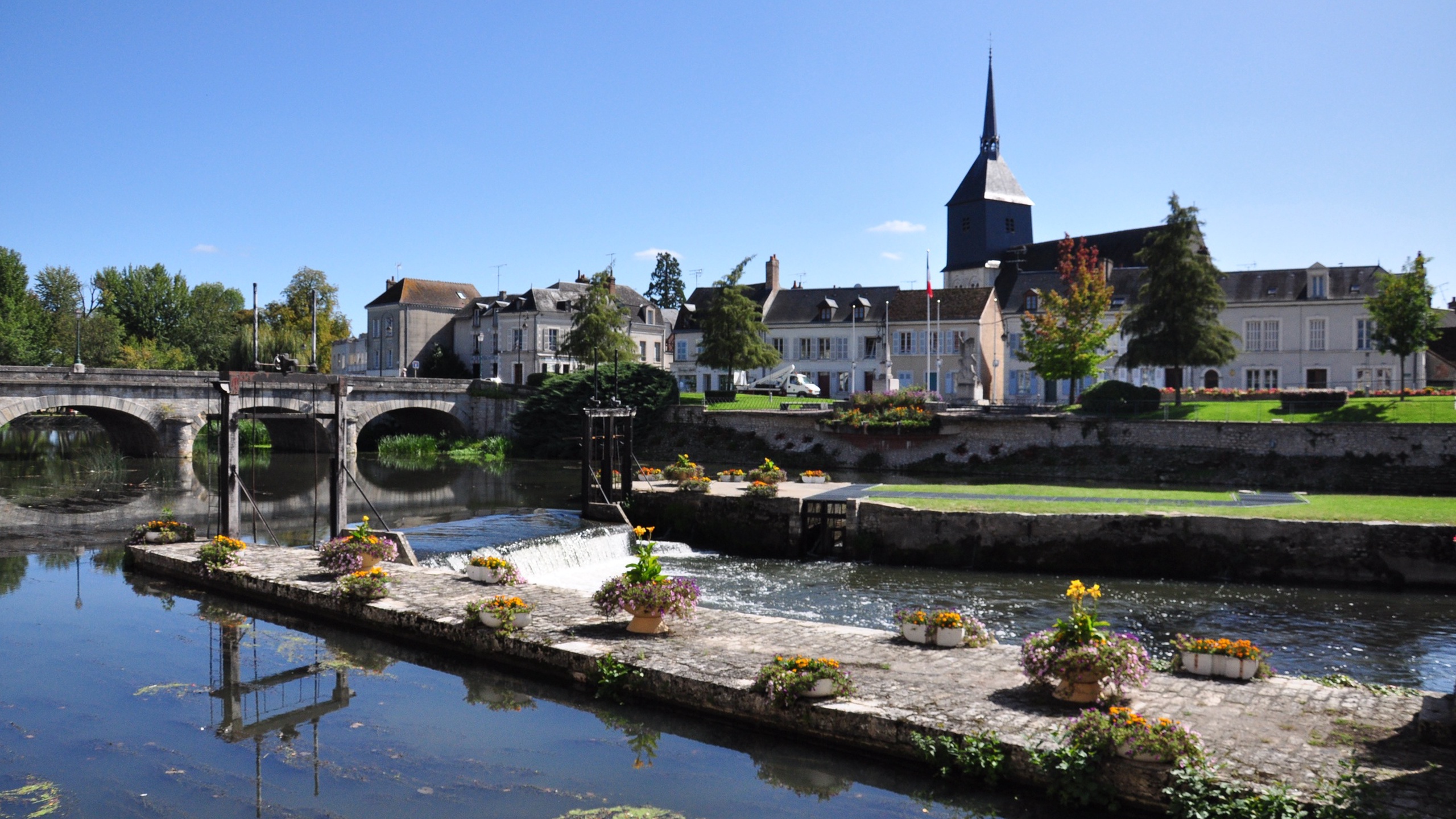 Discover Romorantin-Lanthenay