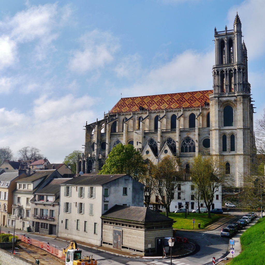 Gothic art and history of Mantes-la-Jolie