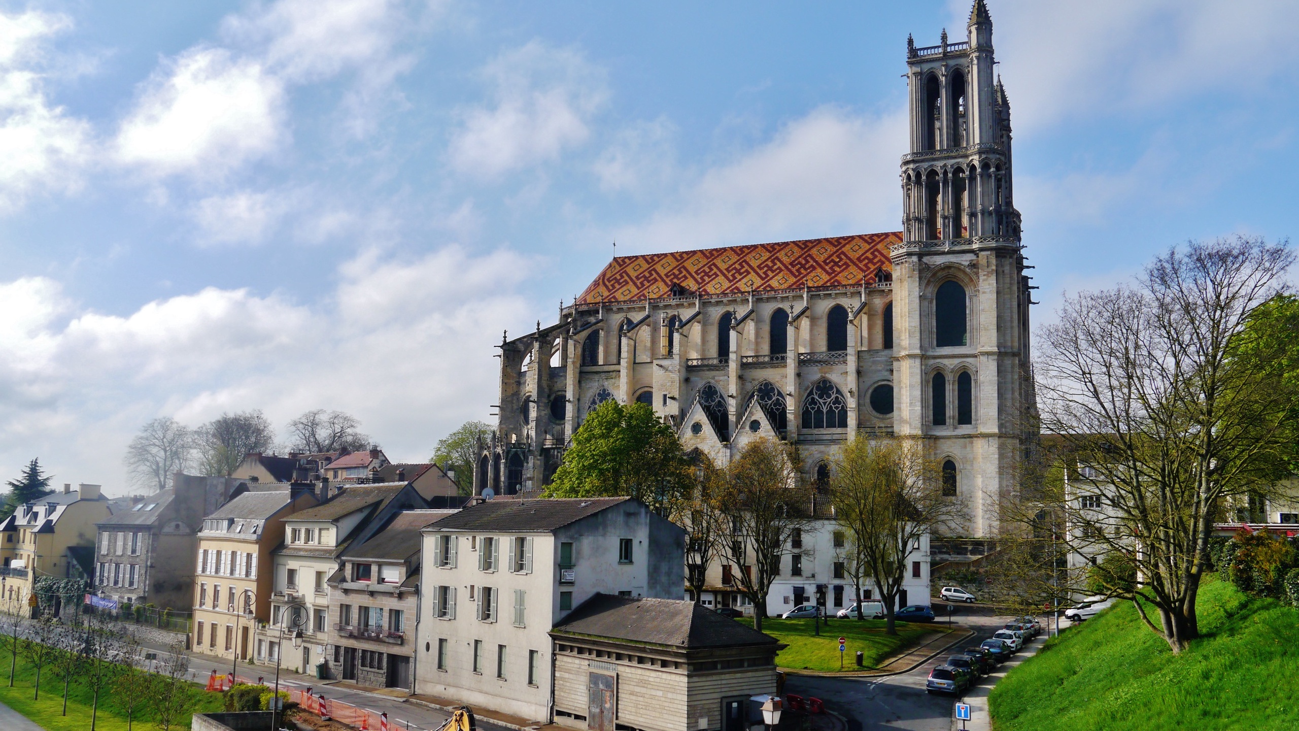 Gothic art and history of Mantes-la-Jolie
