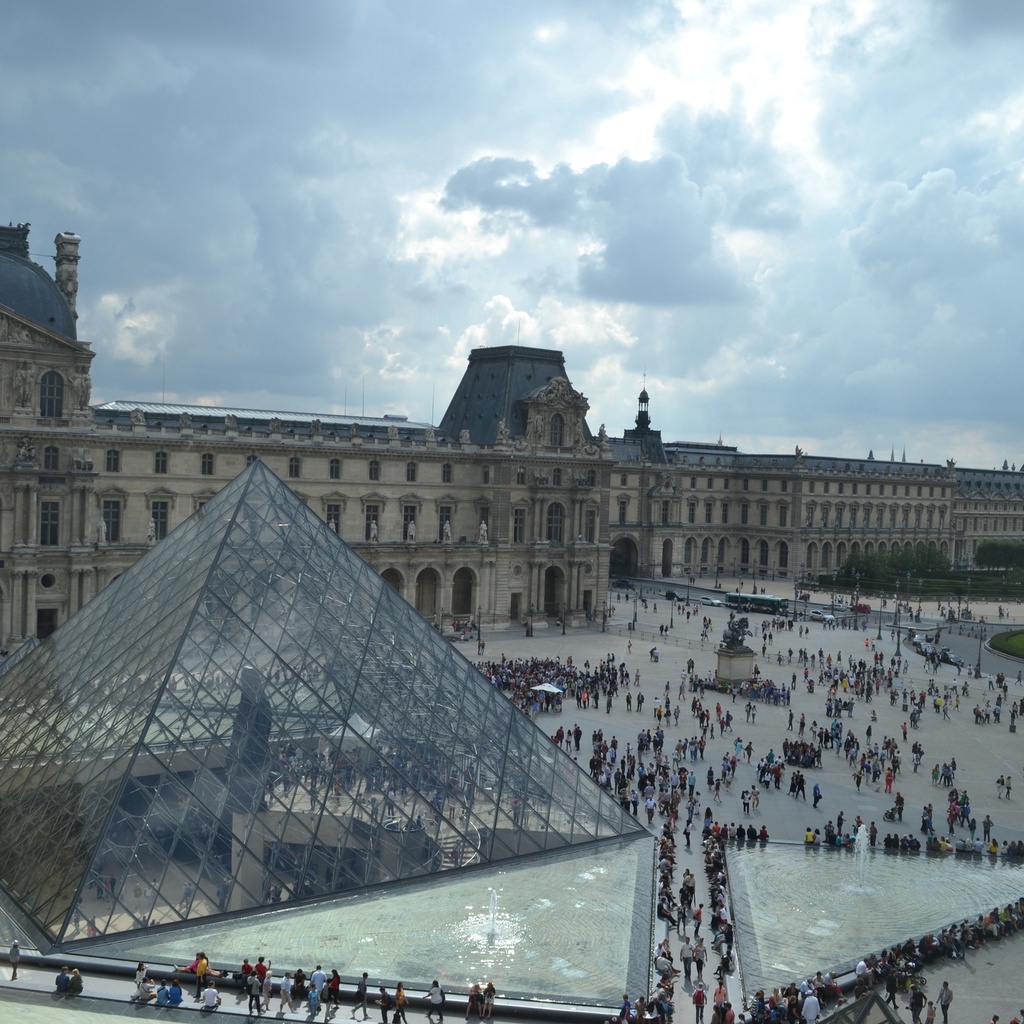 Louvre Museum