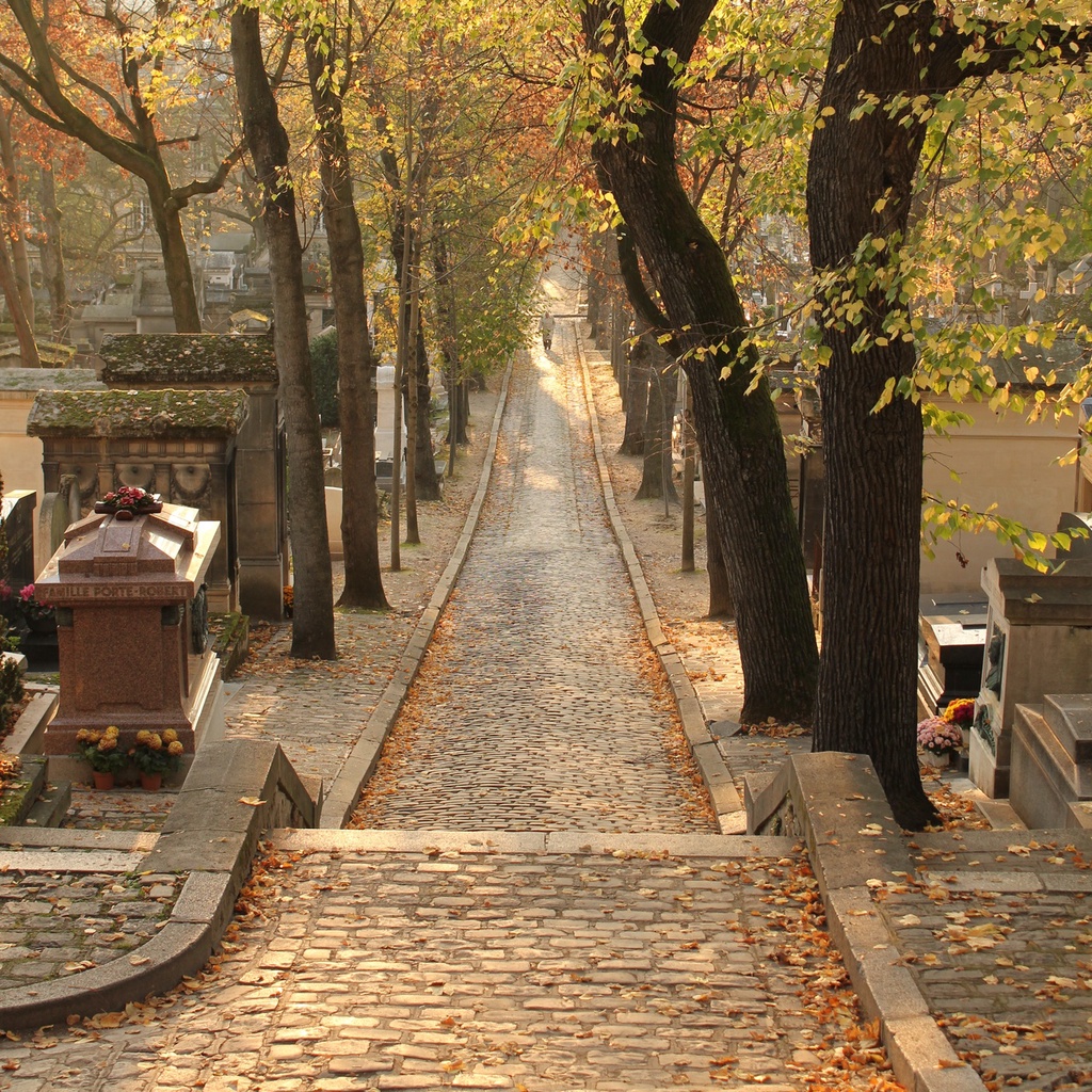 Père Lachaise Cemetery