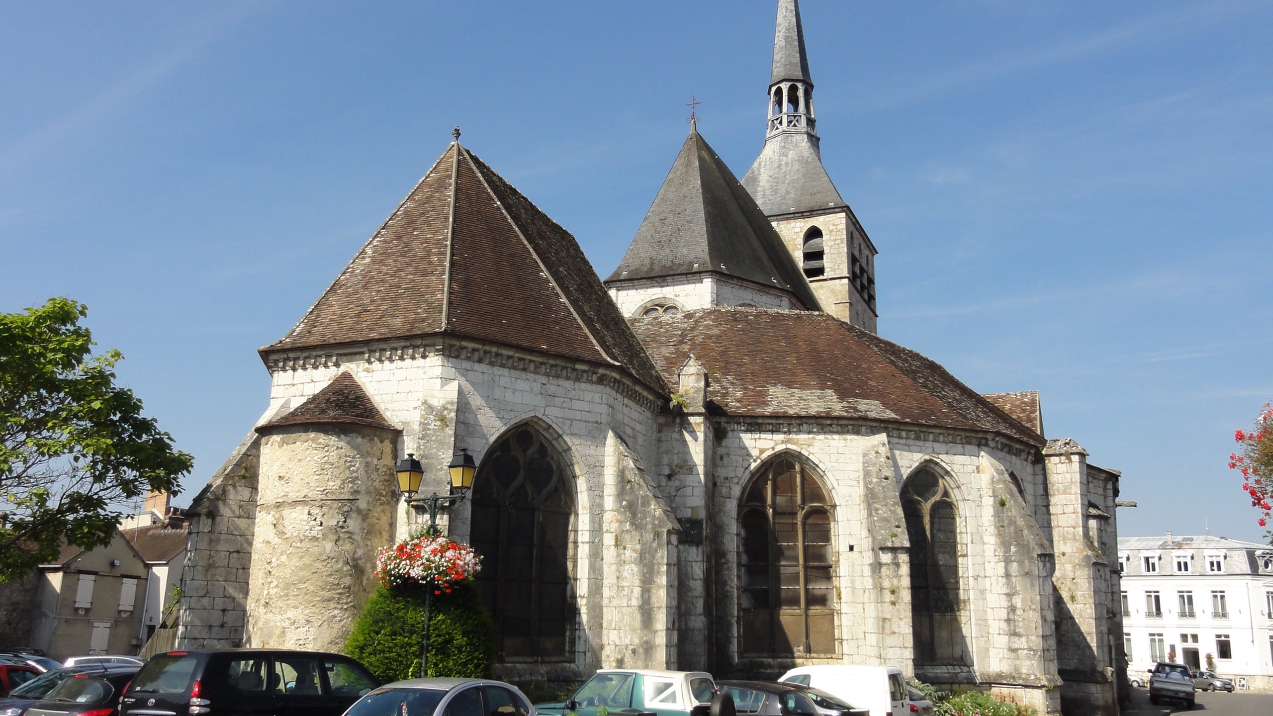 Provins Holy Cross Church - Provins