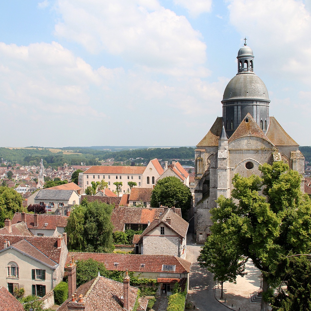 Saint-Quiriace Collegiate Church