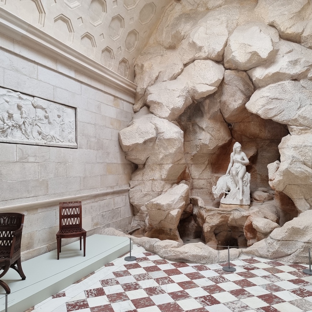 Queen's Dairy and Shell Cottage