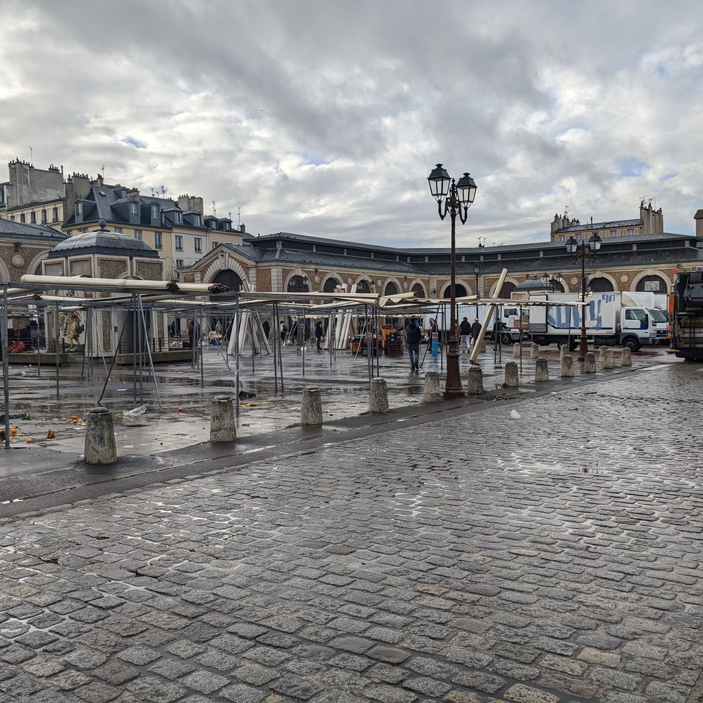 Notre-Dame Market Square